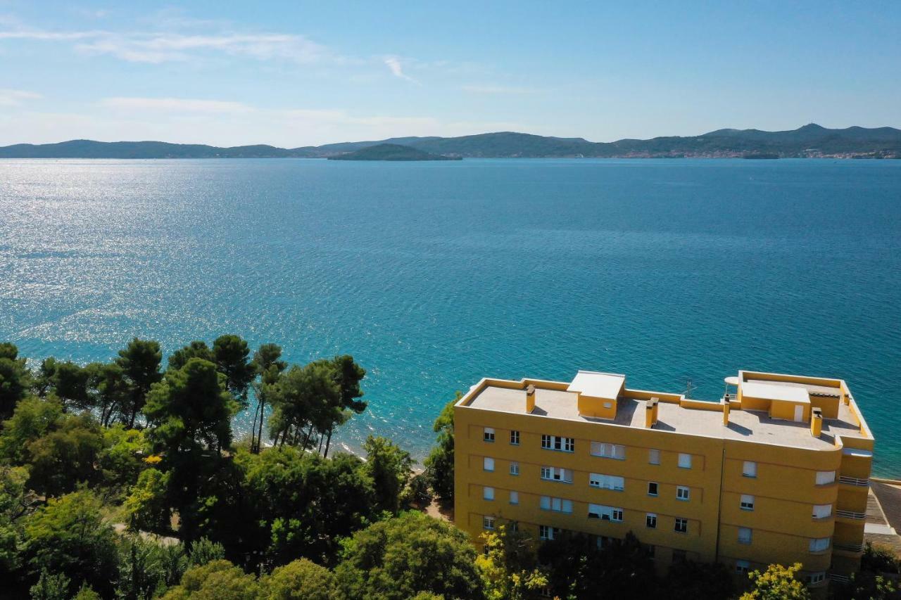 Caisa Classic Beachfront Apartment Zadar Ngoại thất bức ảnh